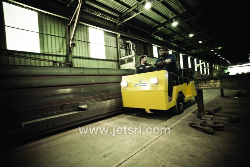 Golf car industriale ad altissime prestazioni per trasporto di carichi elevati